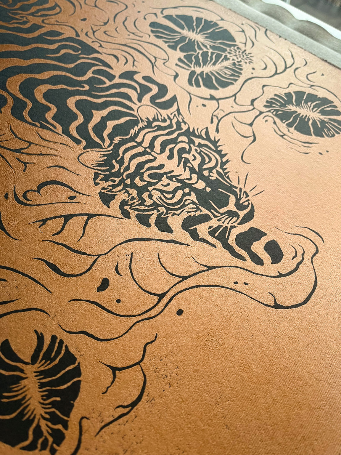 Tiger in lily pond - copper on black - Image 2